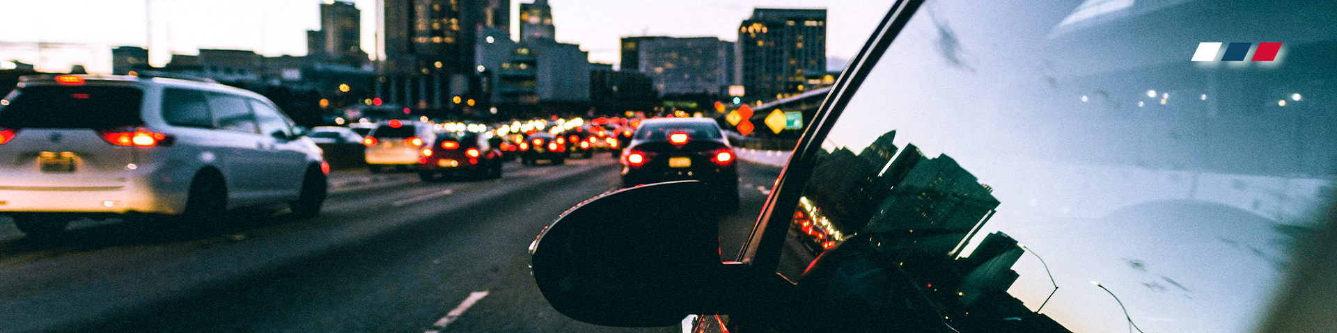 Conoce los códigos de luces que puedes utilizar en carretera